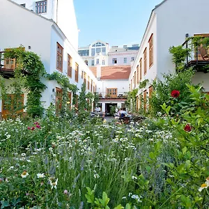 3* Hotel Schreiners Essen Und Wohnen